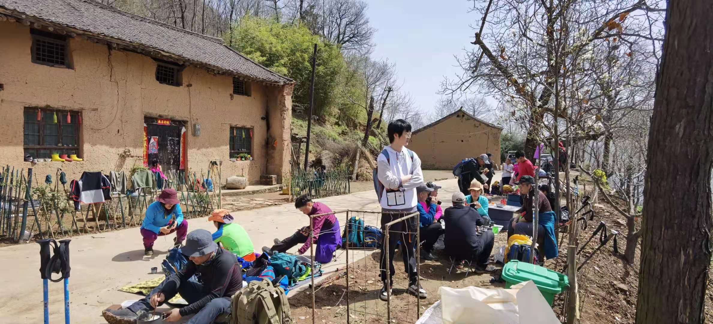團(tuán)建，春到老縣城。(圖14)
